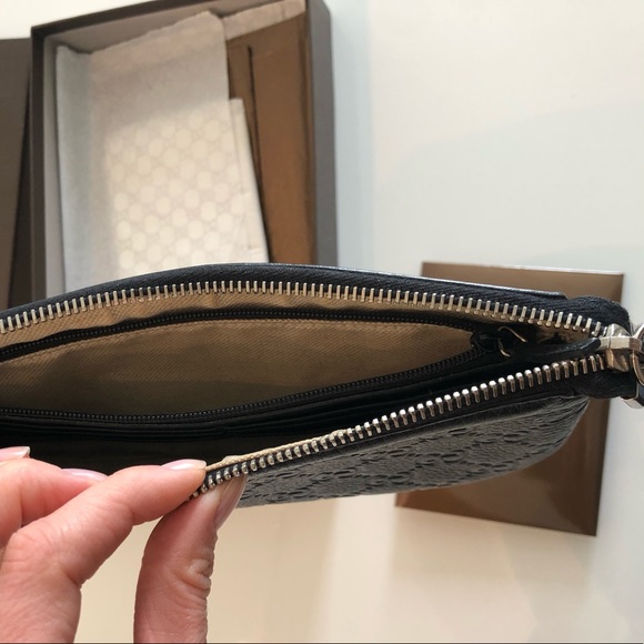 Gucci Wristlet and Wallet - Picture 5 of 9
